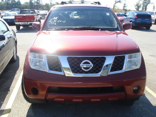 Nissan Pathfinder 2005 photo 3