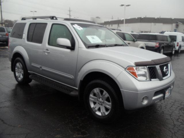 Nissan Pathfinder 2005 photo 3
