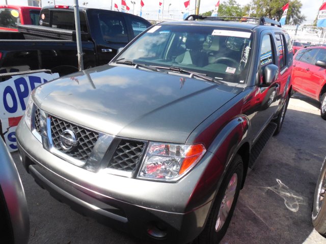 Nissan Pathfinder 2005 photo 3