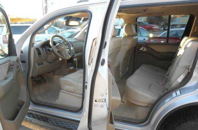 Nissan Pathfinder 2005 photo 5