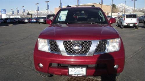 Nissan Pathfinder 2005 photo 3