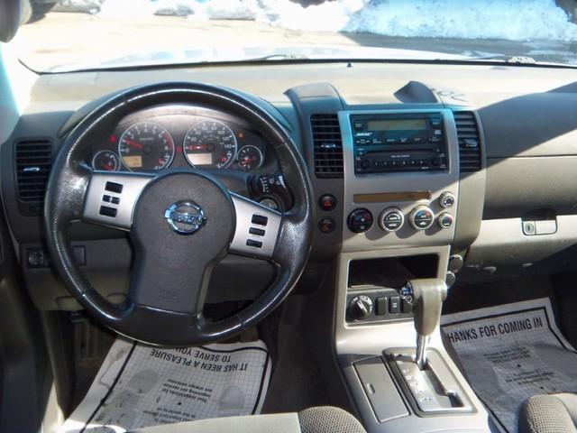 Nissan Pathfinder 2005 photo 5