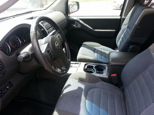 Nissan Pathfinder 2005 photo 4