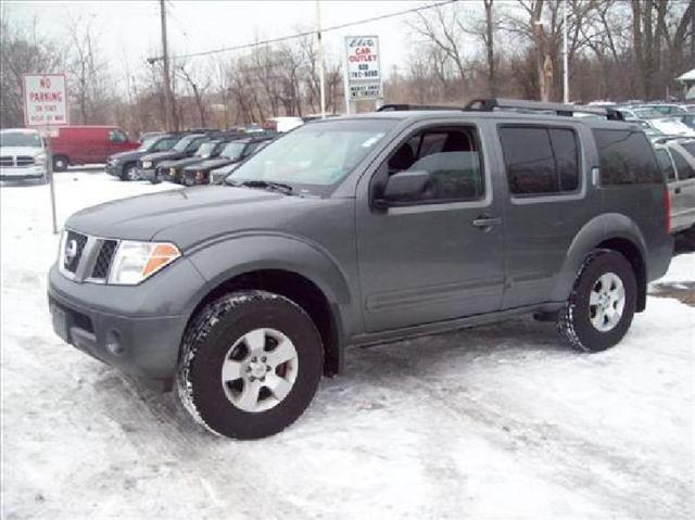 Nissan Pathfinder 2005 photo 3