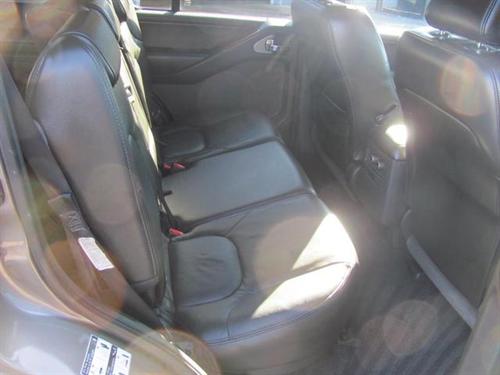 Nissan Pathfinder 2006 photo 2