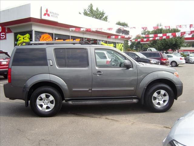 Nissan Pathfinder 2006 photo 4