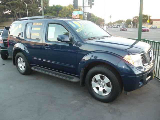 Nissan Pathfinder 2006 photo 4