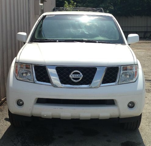 Nissan Pathfinder 2006 photo 4