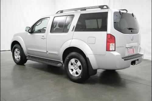Nissan Pathfinder 2006 photo 2