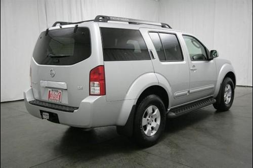 Nissan Pathfinder 2006 photo 3