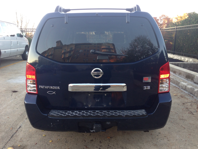 Nissan Pathfinder 2006 photo 1