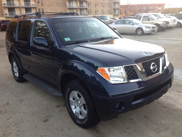 Nissan Pathfinder 2006 photo 3