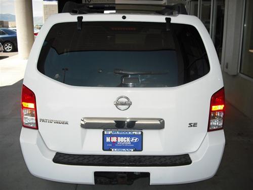 Nissan Pathfinder 2006 photo 4