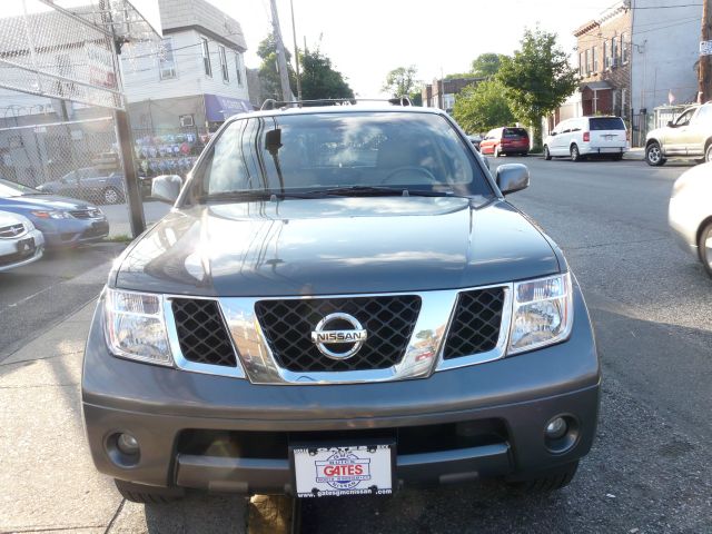 Nissan Pathfinder 2006 photo 2