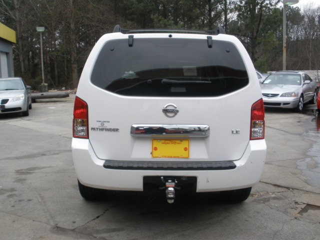 Nissan Pathfinder 2006 photo 3