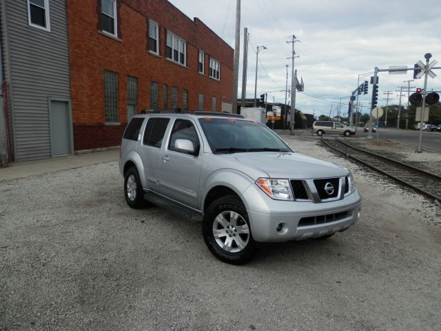 Nissan Pathfinder 2006 photo 4