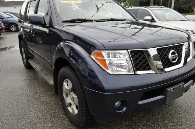 Nissan Pathfinder 2006 photo 3