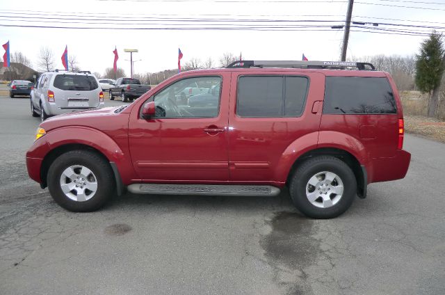 Nissan Pathfinder 2006 photo 1