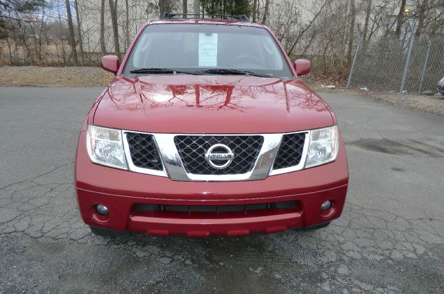 Nissan Pathfinder 2006 photo 2