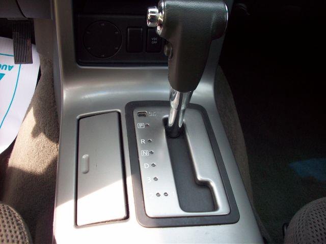 Nissan Pathfinder 2006 photo 14
