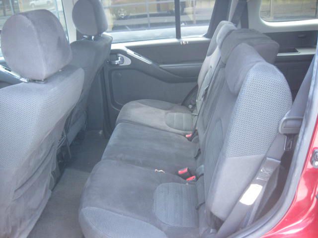 Nissan Pathfinder 2006 photo 1