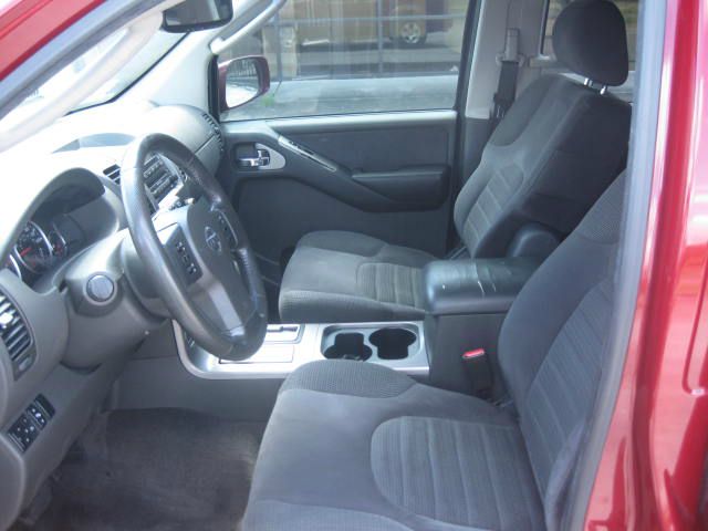 Nissan Pathfinder 2006 photo 2