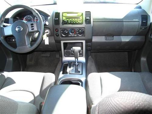 Nissan Pathfinder 2006 photo 2
