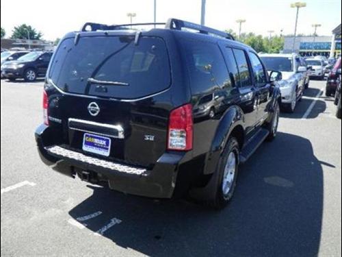 Nissan Pathfinder 2006 photo 3