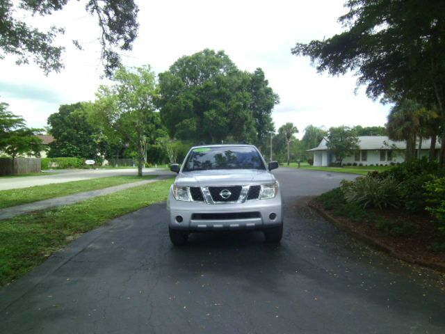 Nissan Pathfinder 2006 photo 0