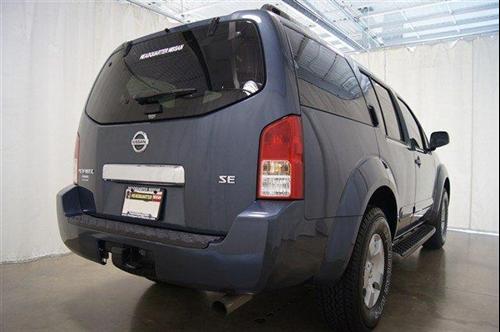 Nissan Pathfinder 2006 photo 1