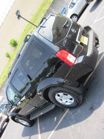 Nissan Pathfinder 2006 photo 2