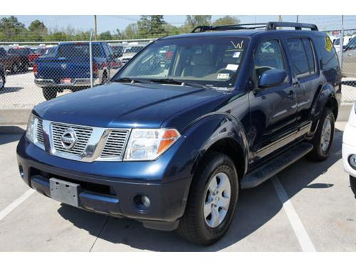 Nissan Pathfinder 2006 photo 2