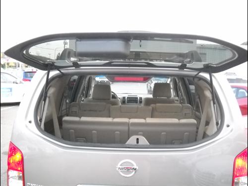 Nissan Pathfinder 2006 photo 2