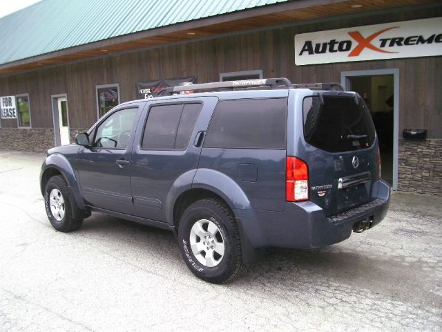 Nissan Pathfinder EX-L W/ DVD System SUV