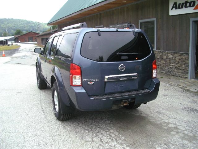 Nissan Pathfinder 2007 photo 2