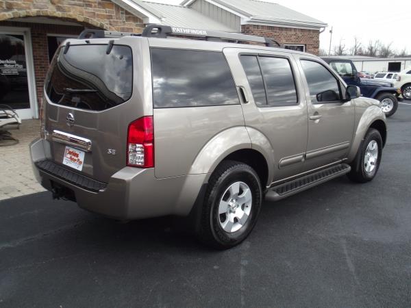 Nissan Pathfinder 2007 photo 2