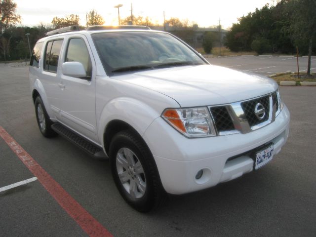 Nissan Pathfinder 2007 photo 1
