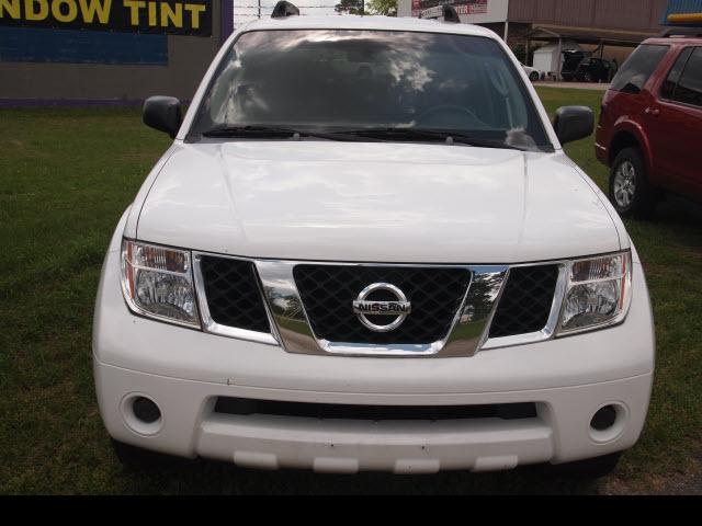 Nissan Pathfinder 2007 photo 2