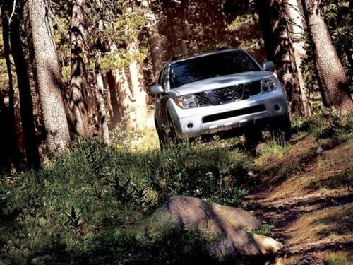 Nissan Pathfinder Sedan V6 Other