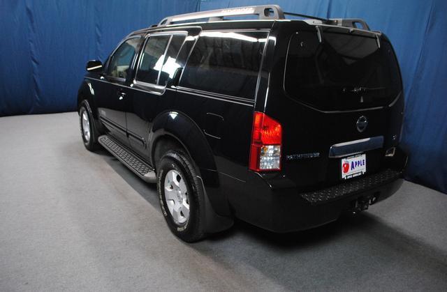 Nissan Pathfinder 2007 photo 2