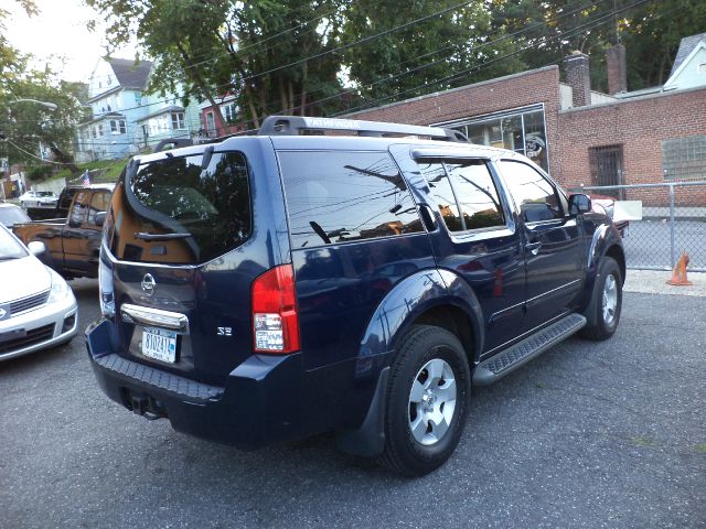 Nissan Pathfinder 2007 photo 2