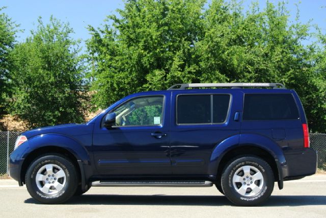 Nissan Pathfinder 2007 photo 11