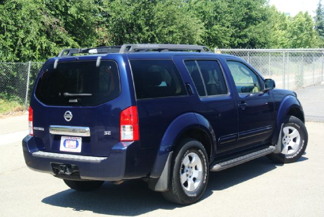 Nissan Pathfinder 2007 photo 12