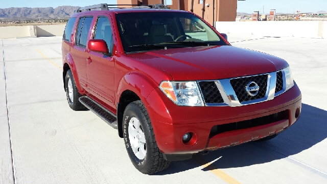 Nissan Pathfinder EX-L W/ DVD System SUV
