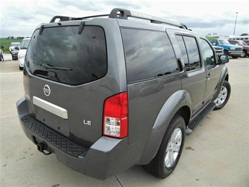 Nissan Pathfinder 2007 photo 2
