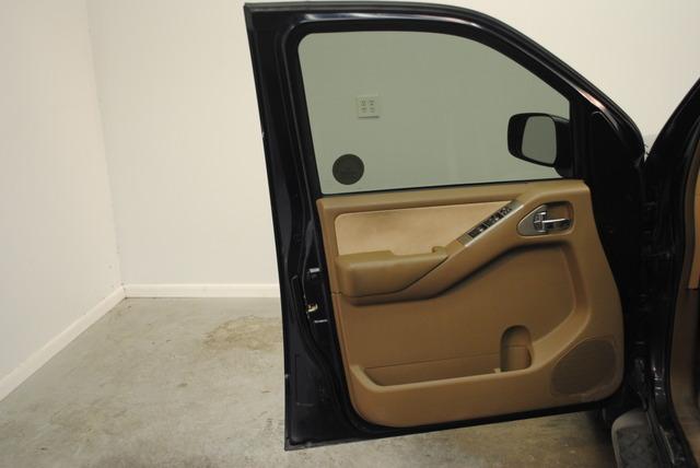 Nissan Pathfinder 2007 photo 12