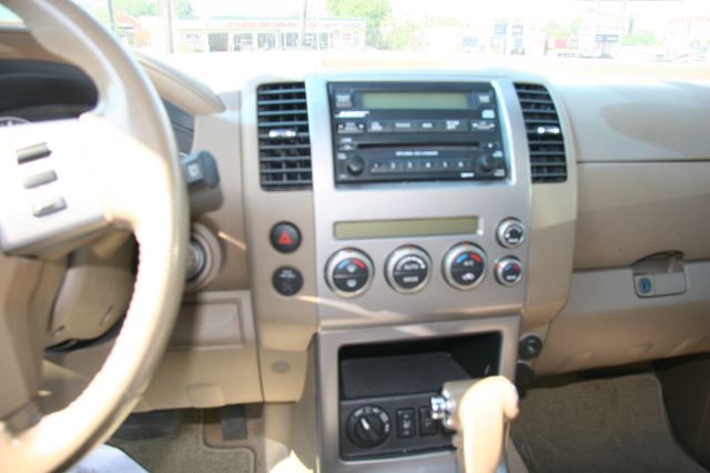 Nissan Pathfinder 2007 photo 7
