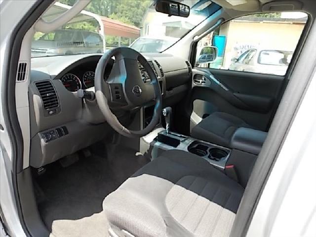 Nissan Pathfinder Touring / AWD SUV