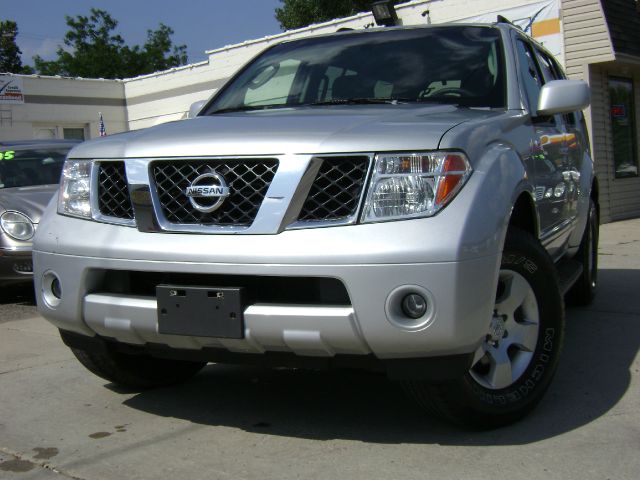 Nissan Pathfinder EX-L W/ DVD System SUV
