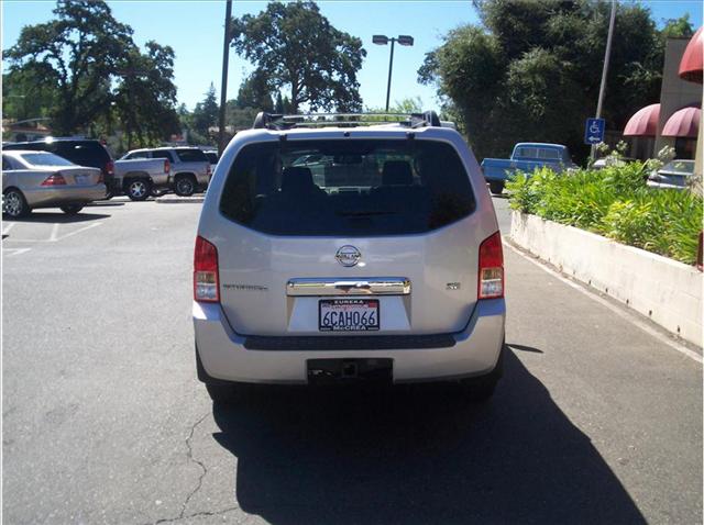 Nissan Pathfinder 2007 photo 3